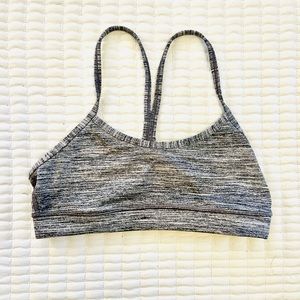 Lululemon Y Bra Mesh Detail